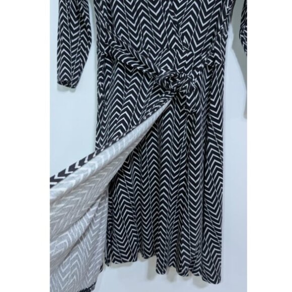 Cynthia Rowley black & white chevron stripe wrap dress tie waist Wom Large - Picture 3 of 9